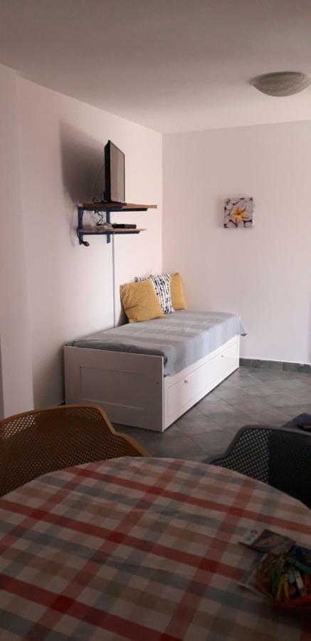 Apartments Aleksandra 拉布 外观 照片